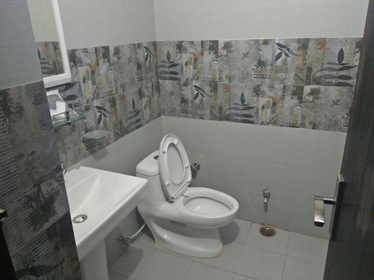 Oyo 11877 Royal Residency Hotel New Tehri ภายนอก รูปภาพ